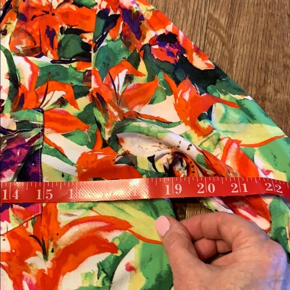 Palm Harbor size large 3/4 roll up sleeves blouse. - Picture 15 of 16